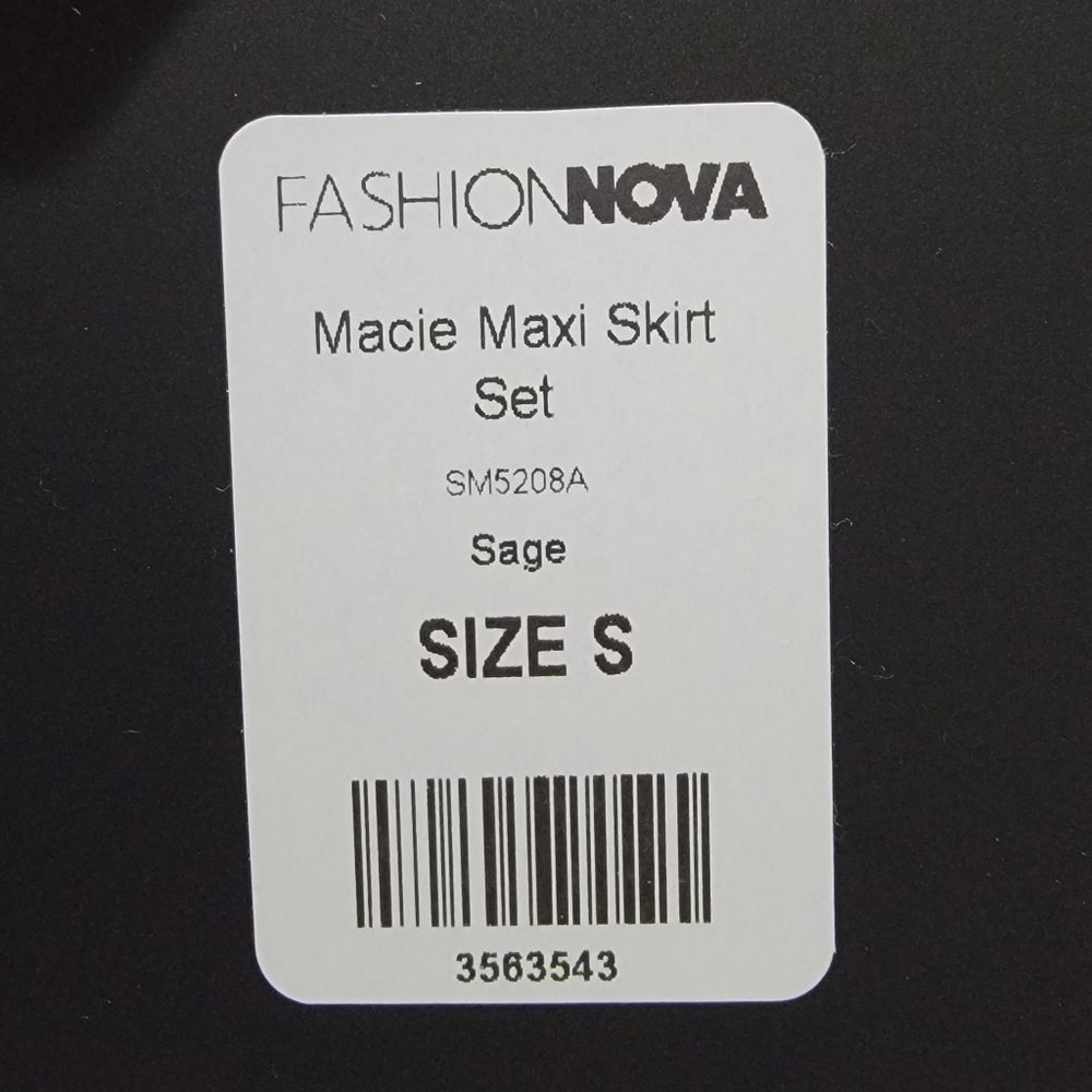 Skirt Set - Picture 2 of 5